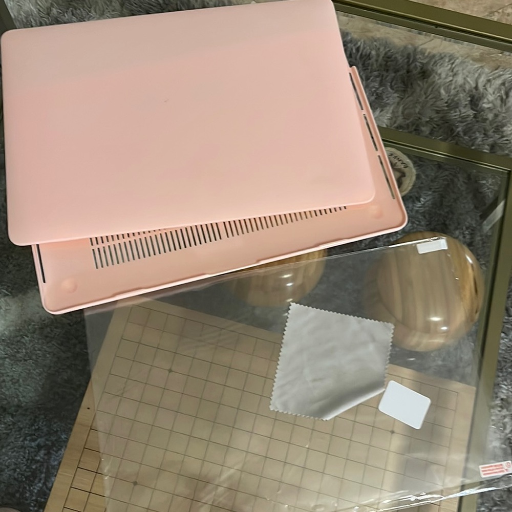 NEW 15’ Apple MacBook Pro Hard Cover